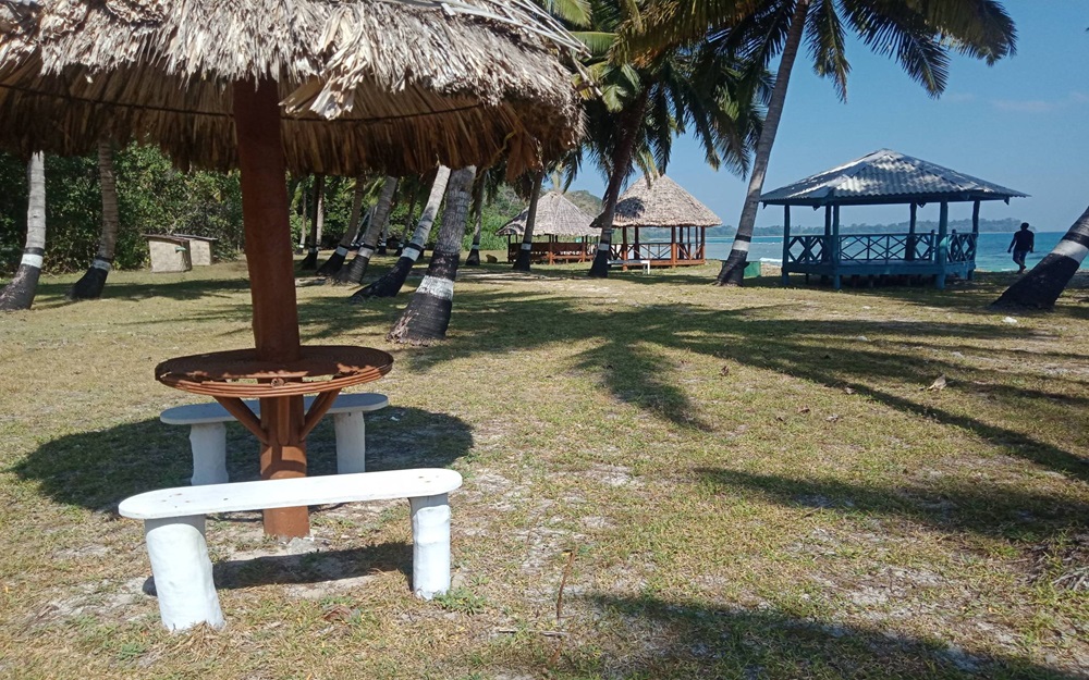 Ross & Smith Island